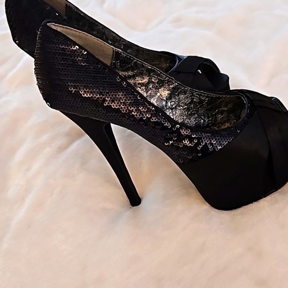 🖤🖤🖤NEW SATIN & SEQUIN PLEASER HEELS🖤🖤🖤 - Picture 5 of 16